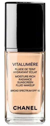 CHANEL Vitalumiere Moisture-Rich Radiance Sunscreen Fluid Makeup